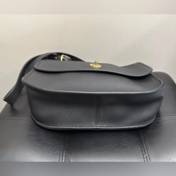 Coach City Black Bag - Picture 7 of 11